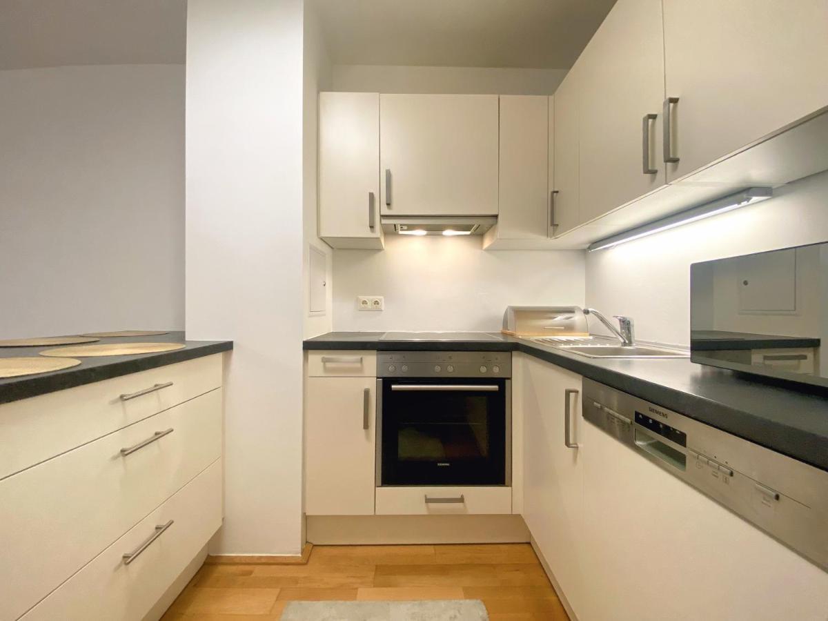 Near Lake Spacious&Furnished Beautiful Apartment Viena Exterior foto